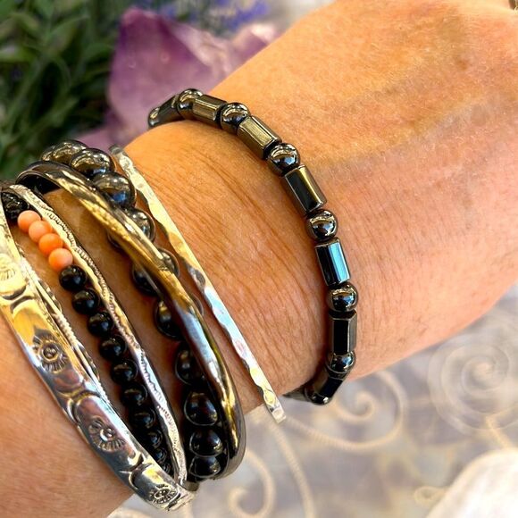 Vintage Hematite “Dot & Dash” Magnet Bracelet - Picture 5 of 5